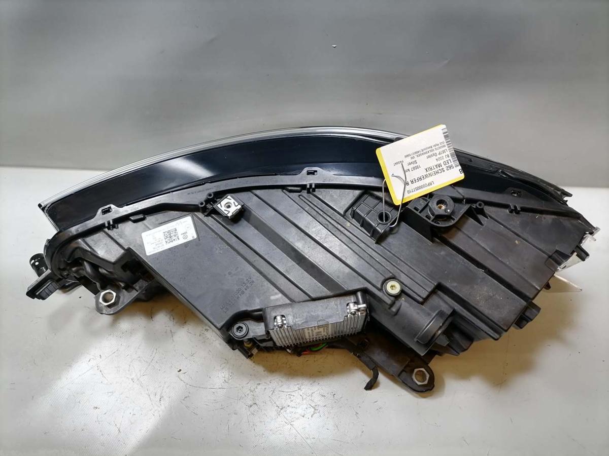 VW Passat B9 original Scheinwerfer rechts LED Bj.2024